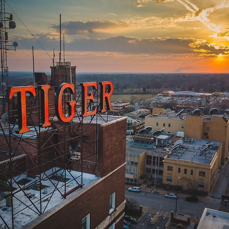 Voco The Tiger Hotel, Columbia, Mo By Ihg מראה חיצוני תמונה