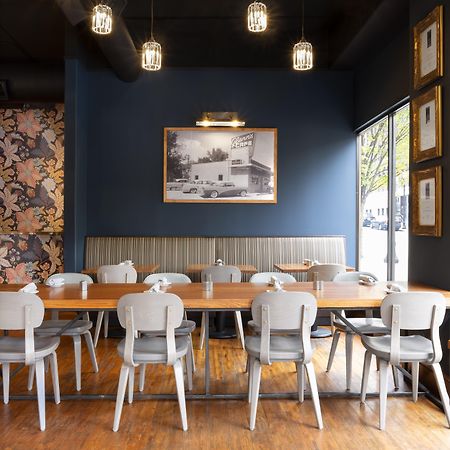 Voco The Tiger Hotel, Columbia, Mo By Ihg מראה חיצוני תמונה