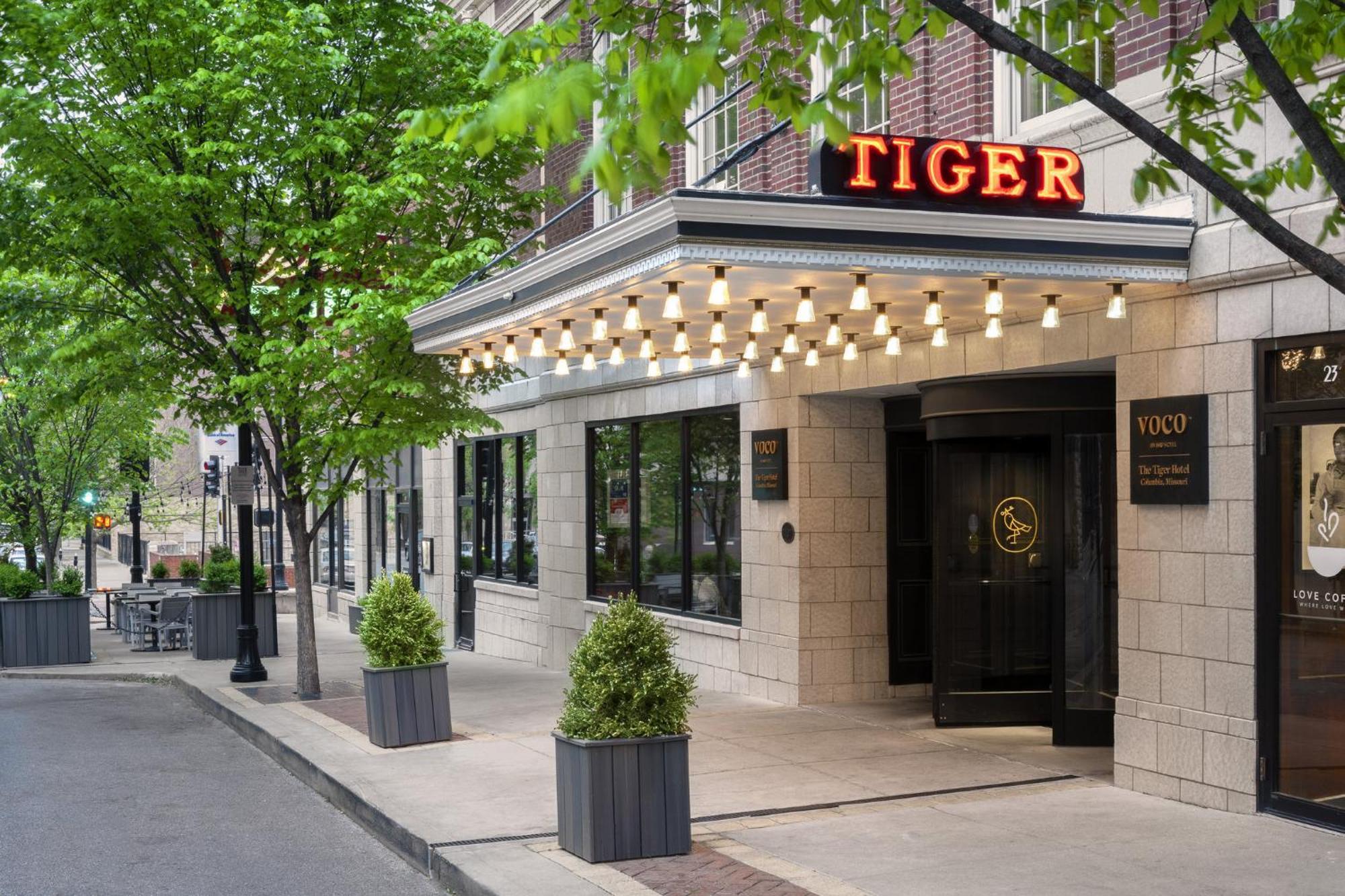 Voco The Tiger Hotel, Columbia, Mo By Ihg מראה חיצוני תמונה
