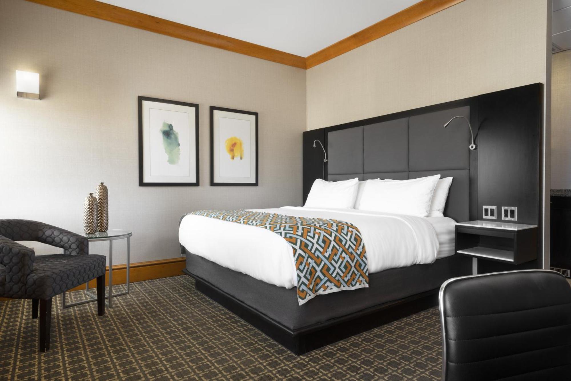 Voco The Tiger Hotel, Columbia, Mo By Ihg מראה חיצוני תמונה
